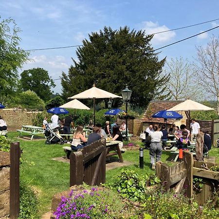 The Falkland Arms Chipping Norton Buitenkant foto