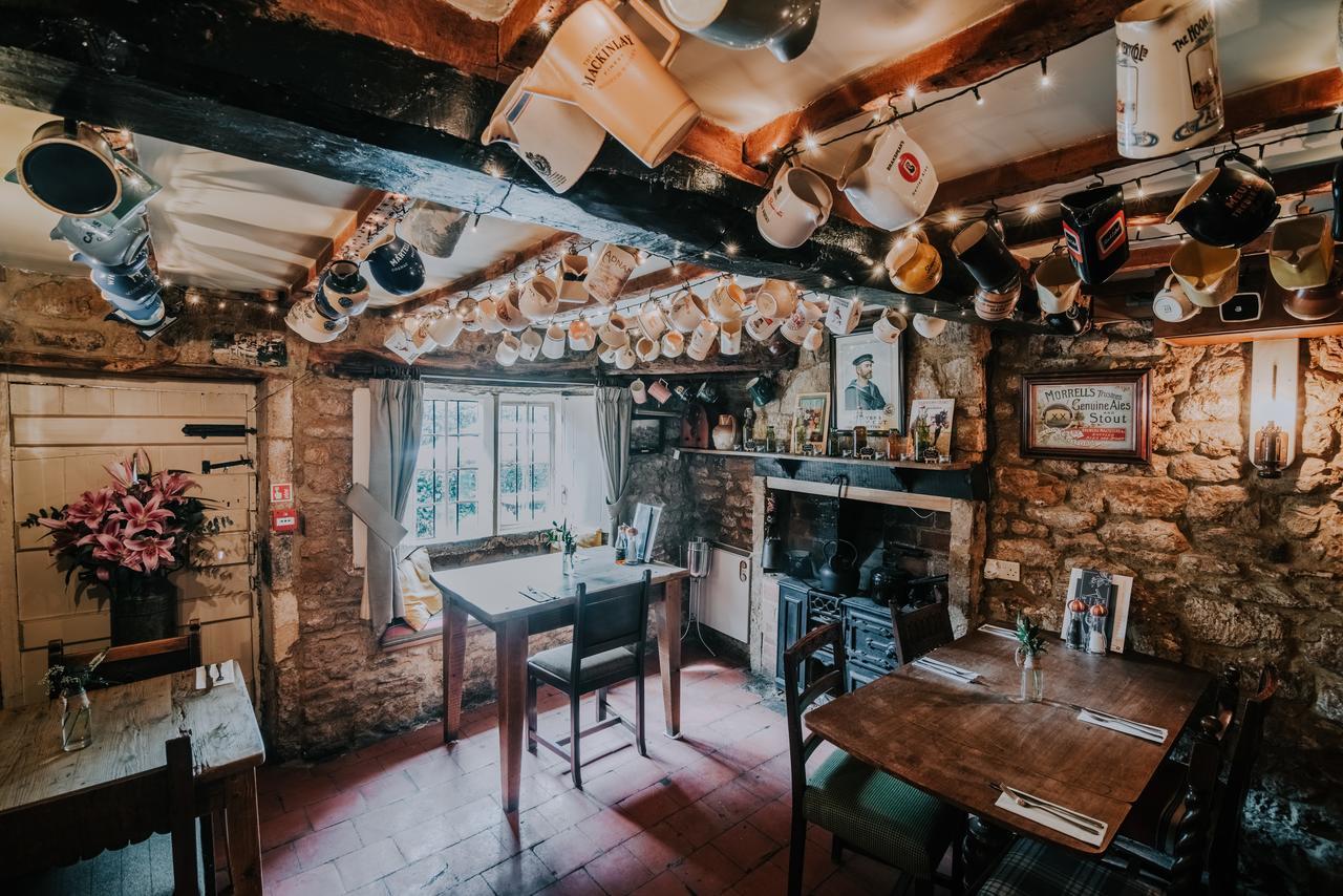 The Falkland Arms Chipping Norton Buitenkant foto